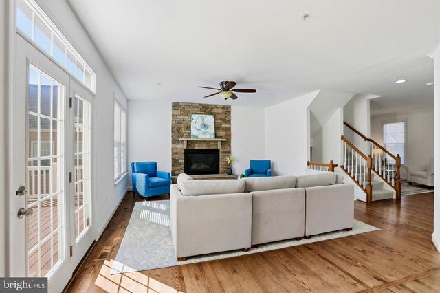 1312 VOLUNTEER DR, Brunswick, MD 21716