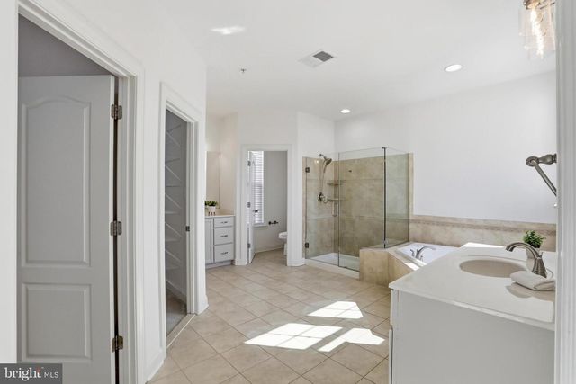 1312 VOLUNTEER DR, Brunswick, MD 21716