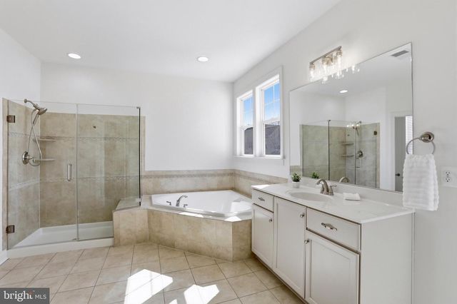 1312 VOLUNTEER DR, Brunswick, MD 21716