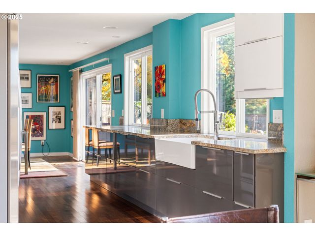 5544 Sw Wilbard St, Portland, OR 97219