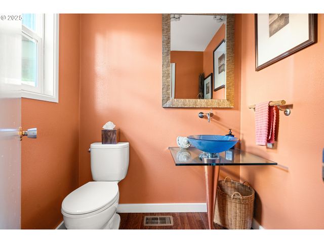 5544 Sw Wilbard St, Portland, OR 97219