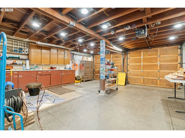 5544 Sw Wilbard St, Portland, OR 97219