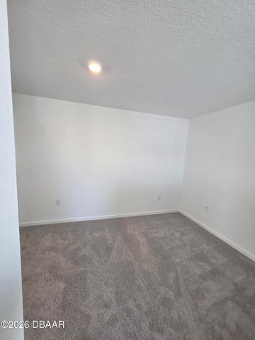 1243 Belle Isle Lane, Daytona Beach, FL 32124