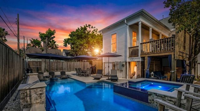 2110 Avenue O, Galveston, TX 77550