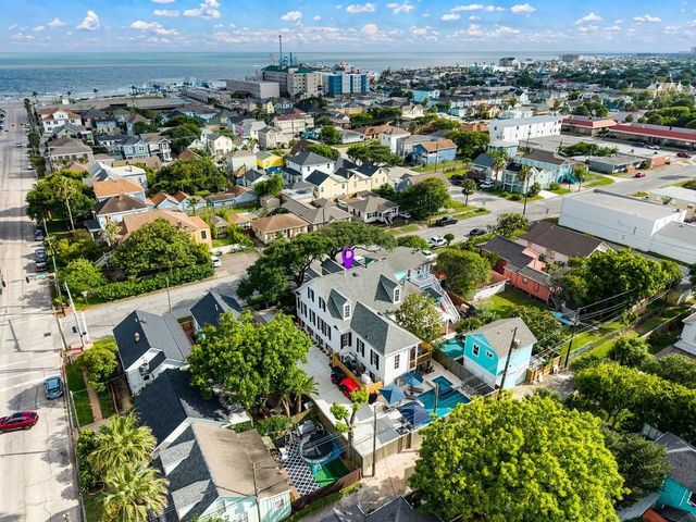 2110 Avenue O, Galveston, TX 77550