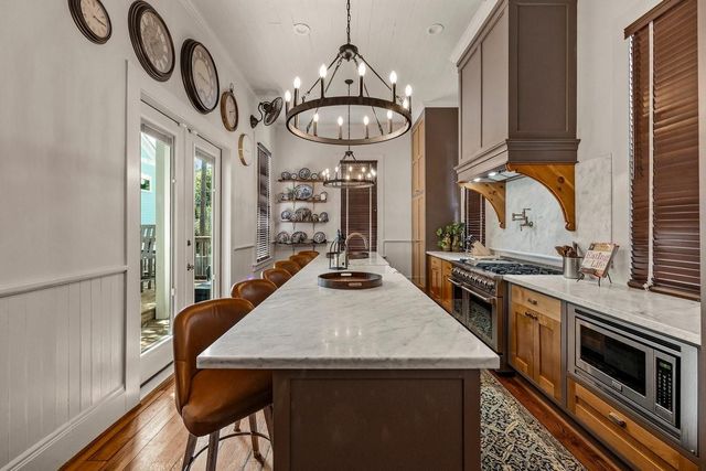 2110 Avenue O, Galveston, TX 77550