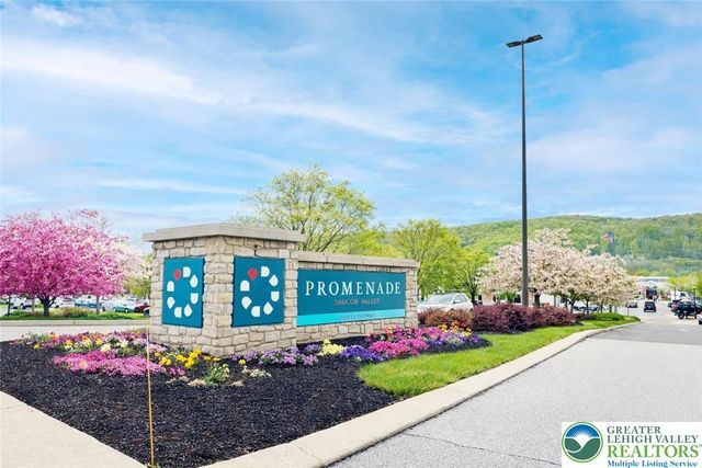 6390 Springhouse Path, Upper Saucon Twp, PA 18015