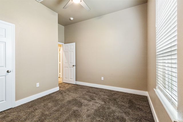 413 Henderson Street, Bonham, TX 75418