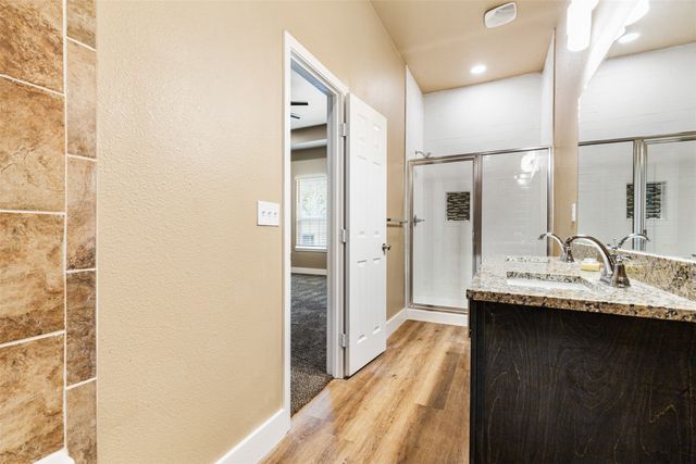 413 Henderson Street, Bonham, TX 75418