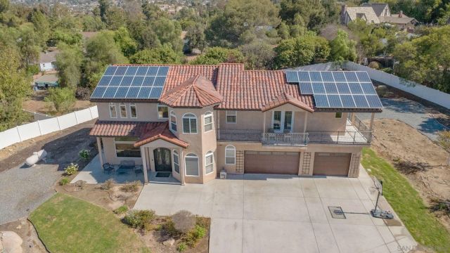 1946 Garrison, El Cajon, CA 92019