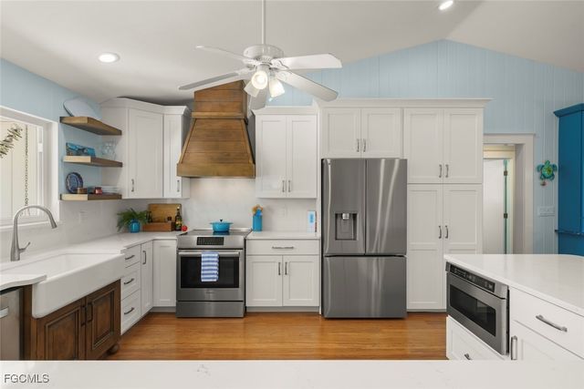 11940 Oakland DR, Bokeelia, FL 33922