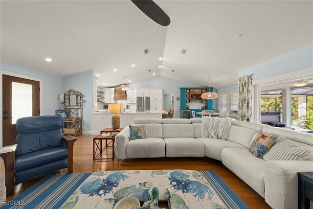 11940 Oakland DR, Bokeelia, FL 33922