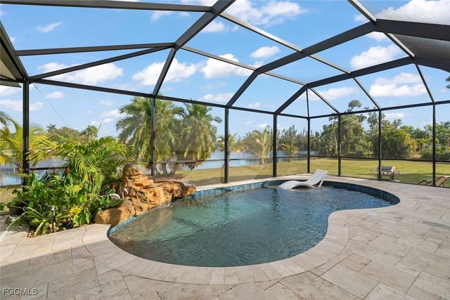 11940 Oakland DR, Bokeelia, FL 33922