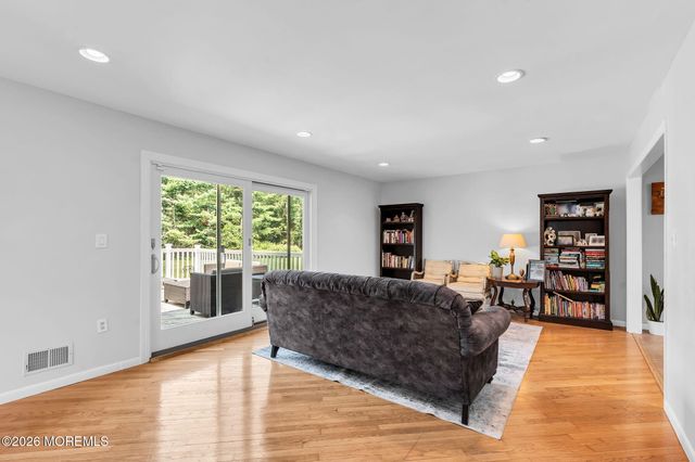 28 Five Points Road, Freehold, NJ 07728