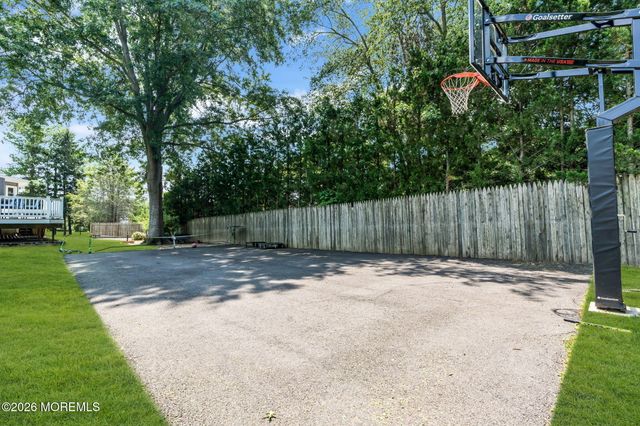28 Five Points Road, Freehold, NJ 07728