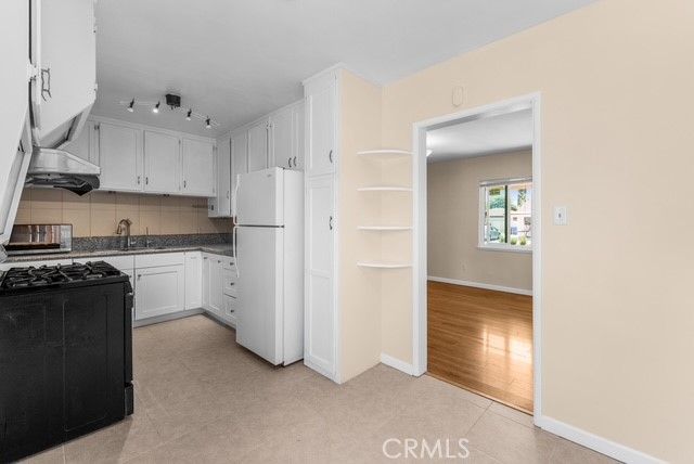 16809 E Devanah, Covina, CA 91722