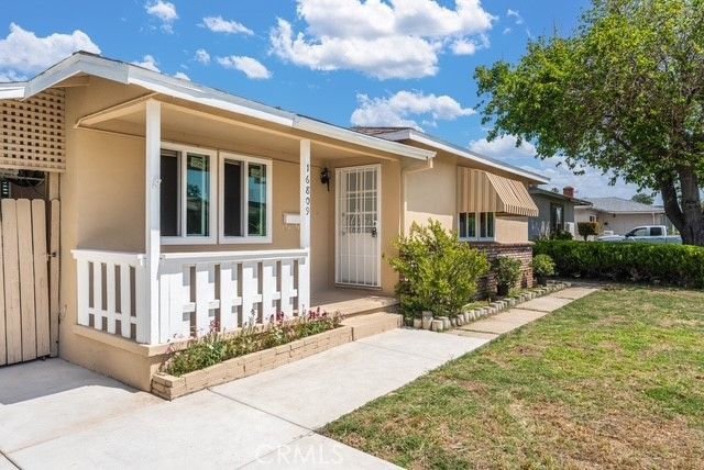 16809 E Devanah, Covina, CA 91722