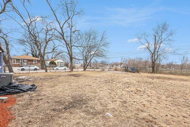 5207 W 4th Place, Gary, IN 46406