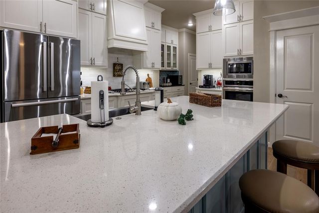 713 NW 199th Street, Edmond, OK 73012