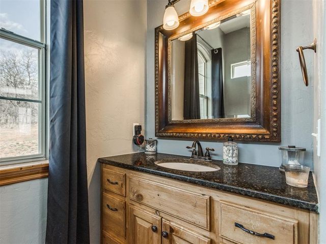 12800 Oakridge Road, Arcadia, OK 73007