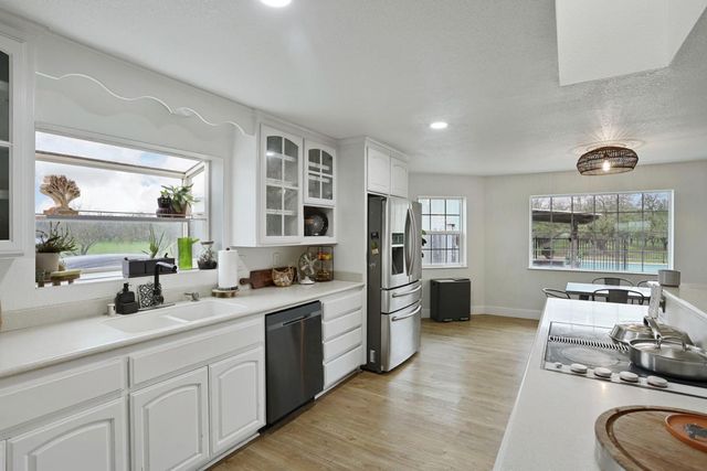 14527 Louise Ave, Ripon, CA 95366