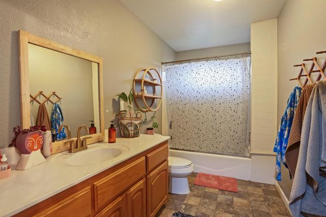 14527 Louise Ave, Ripon, CA 95366