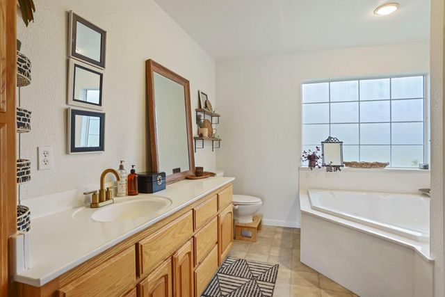 14527 Louise Ave, Ripon, CA 95366