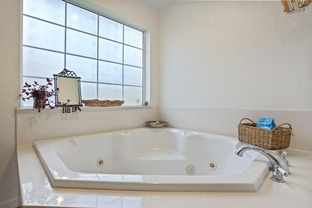 14527 Louise Ave, Ripon, CA 95366