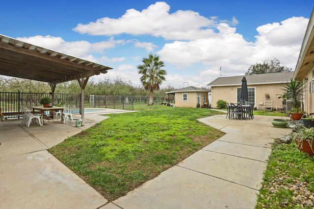 14527 Louise Ave, Ripon, CA 95366