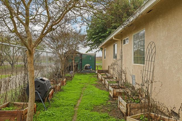 14527 Louise Ave, Ripon, CA 95366