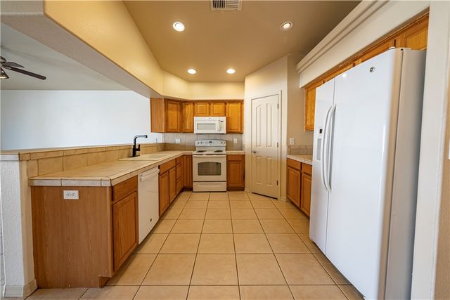 2739 Ross Avenue, Kingman, AZ 86401