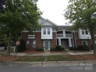 709 Peninsula Drive, Davidson, NC 28036