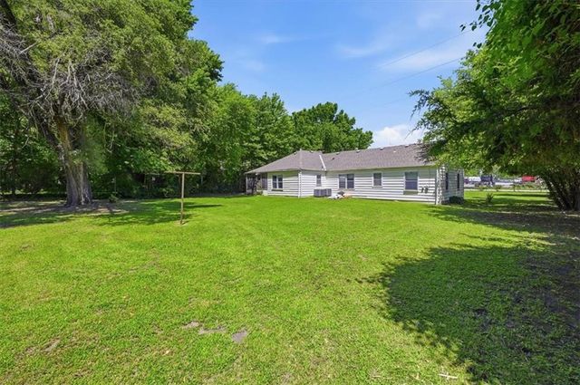 544 S 68 Street, Kansas City, KS 66111