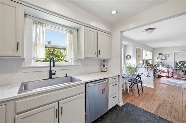 544 S 68 Street, Kansas City, KS 66111