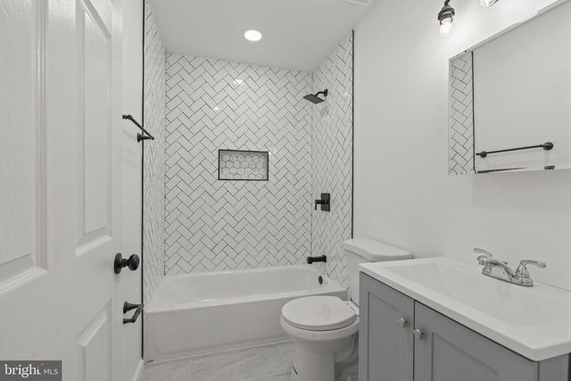 45 N FARSON ST, Philadelphia, PA 19139