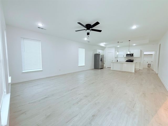 2205 Wellington Street, Greenville, TX 75401