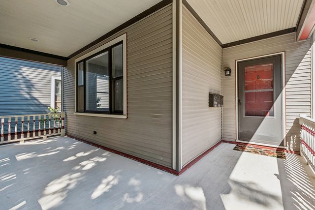 1723 Greenwood Street, Evanston, IL 60201