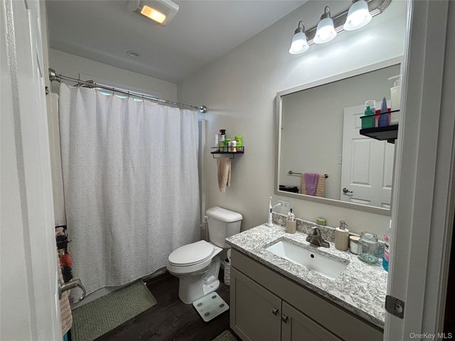 1661 Old Country Road 563, Riverhead, NY 11901