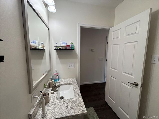 1661 Old Country Road 563, Riverhead, NY 11901