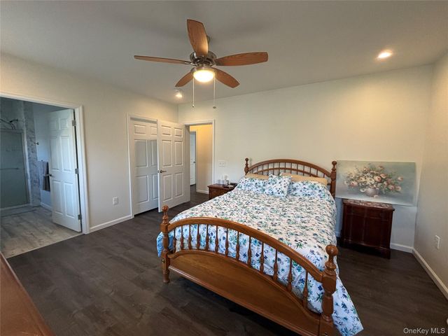 1661 Old Country Road 563, Riverhead, NY 11901