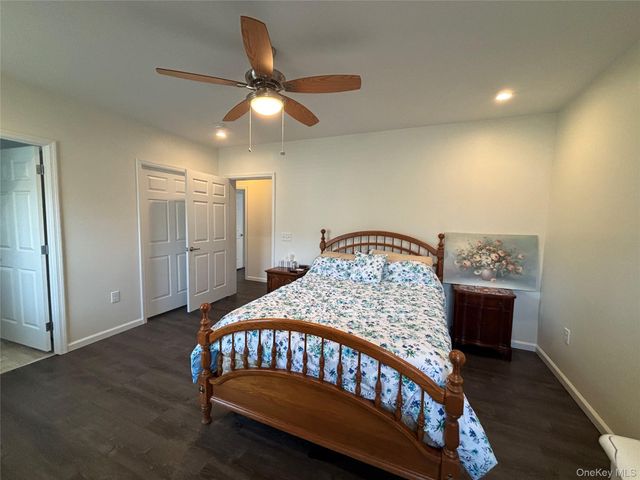 1661 Old Country Road 563, Riverhead, NY 11901