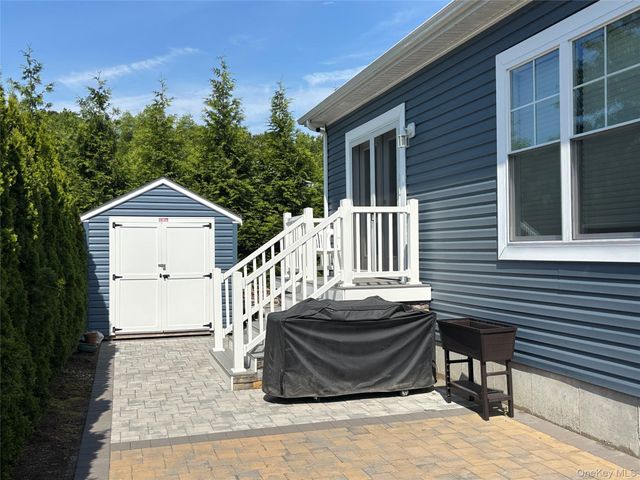 1661 Old Country Road 563, Riverhead, NY 11901