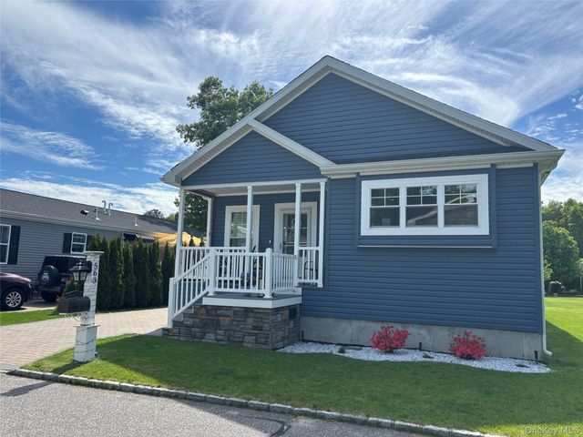 1661 Old Country Road 563, Riverhead, NY 11901