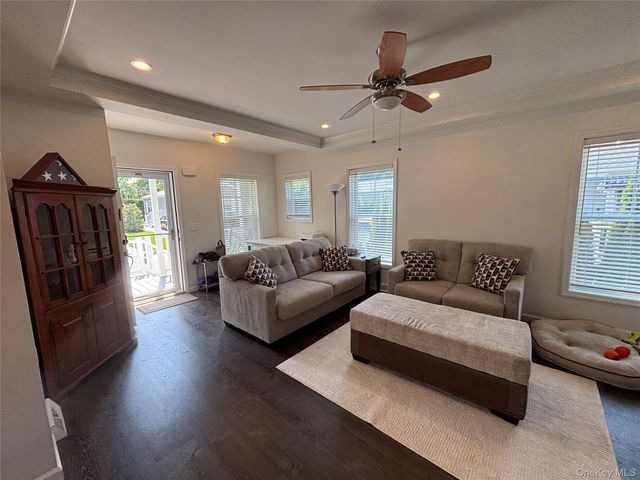 1661 Old Country Road 563, Riverhead, NY 11901