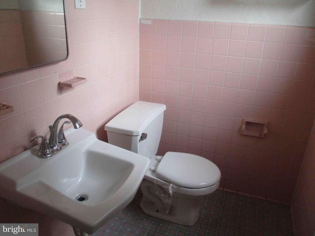 1906 W 9TH ST, Wilmington, DE 19805