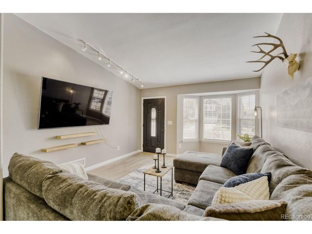 10860 Acadia Pl, Parker, CO 80138