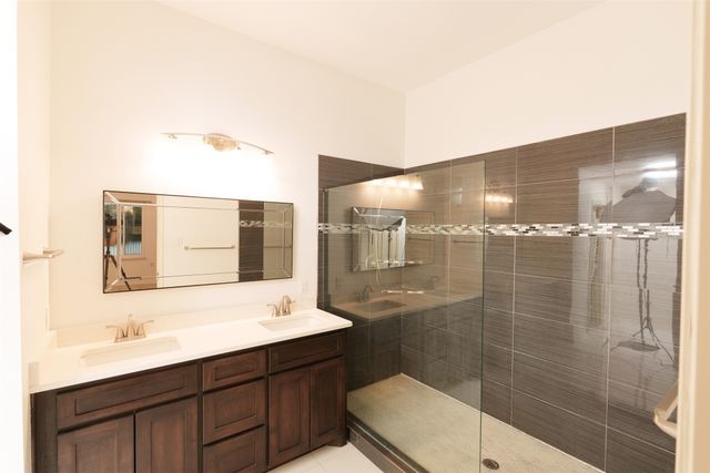 10400 Lake Park Drive, Hurst, TX 76053