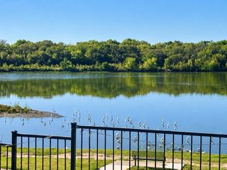 10400 Lake Park Drive, Hurst, TX 76053