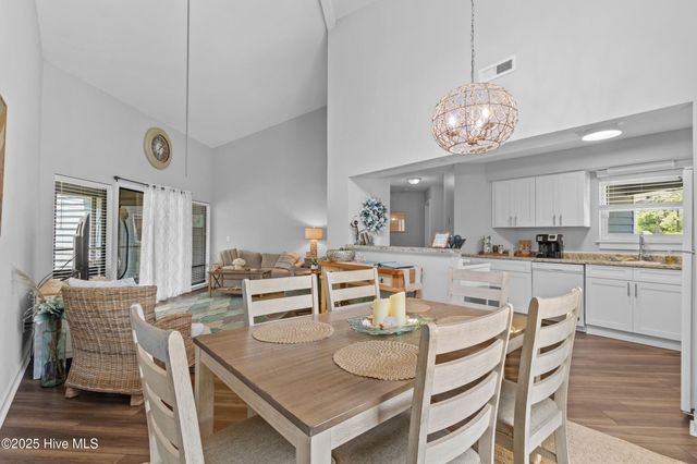 718 Azalea Dr 458, Hampstead, NC 28443