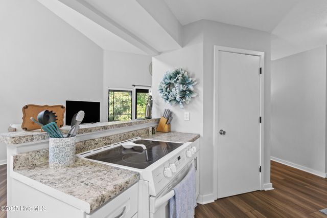 718 Azalea Dr 458, Hampstead, NC 28443